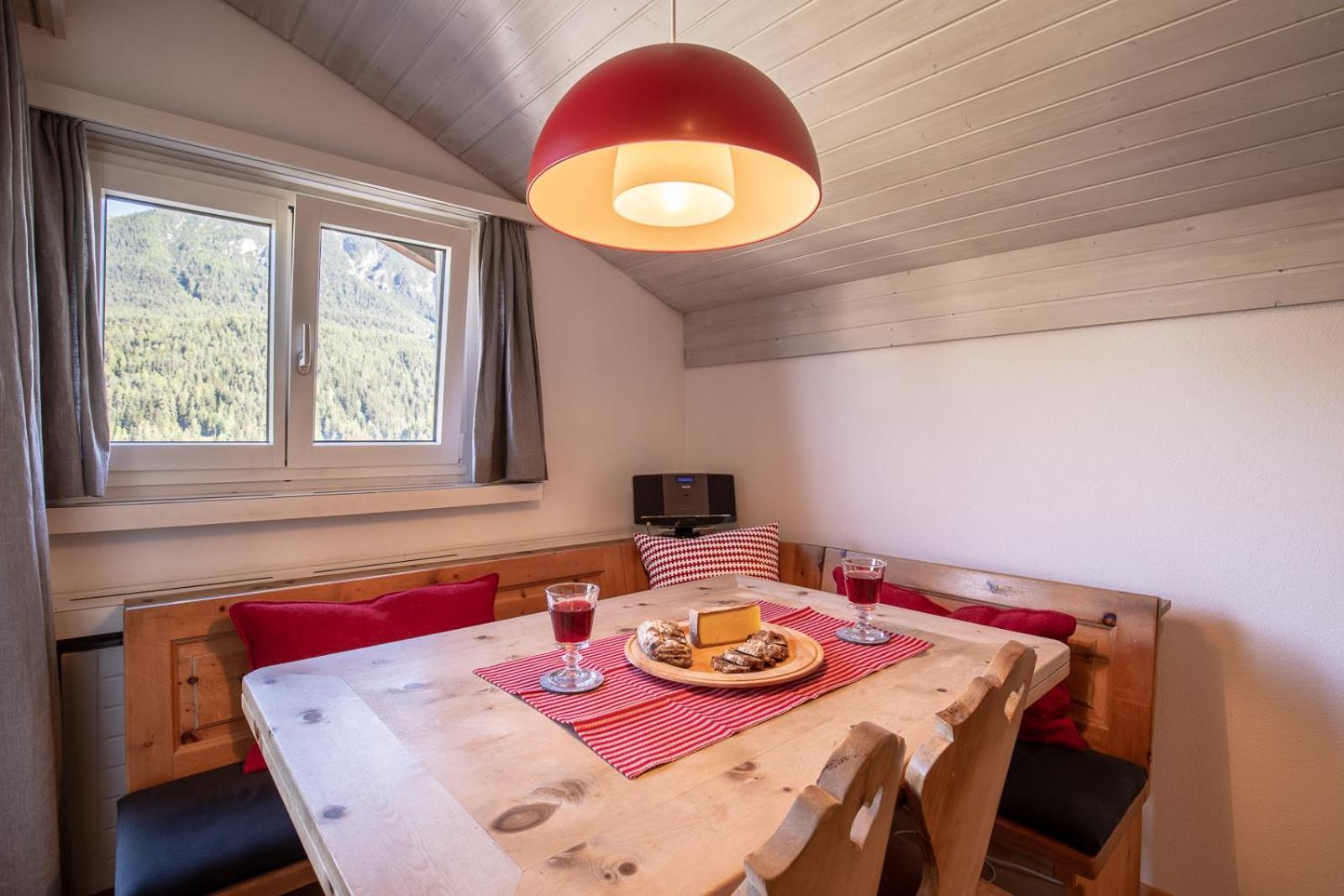 Chasa Gernet Buorcha Apartment Scuol Exterior photo